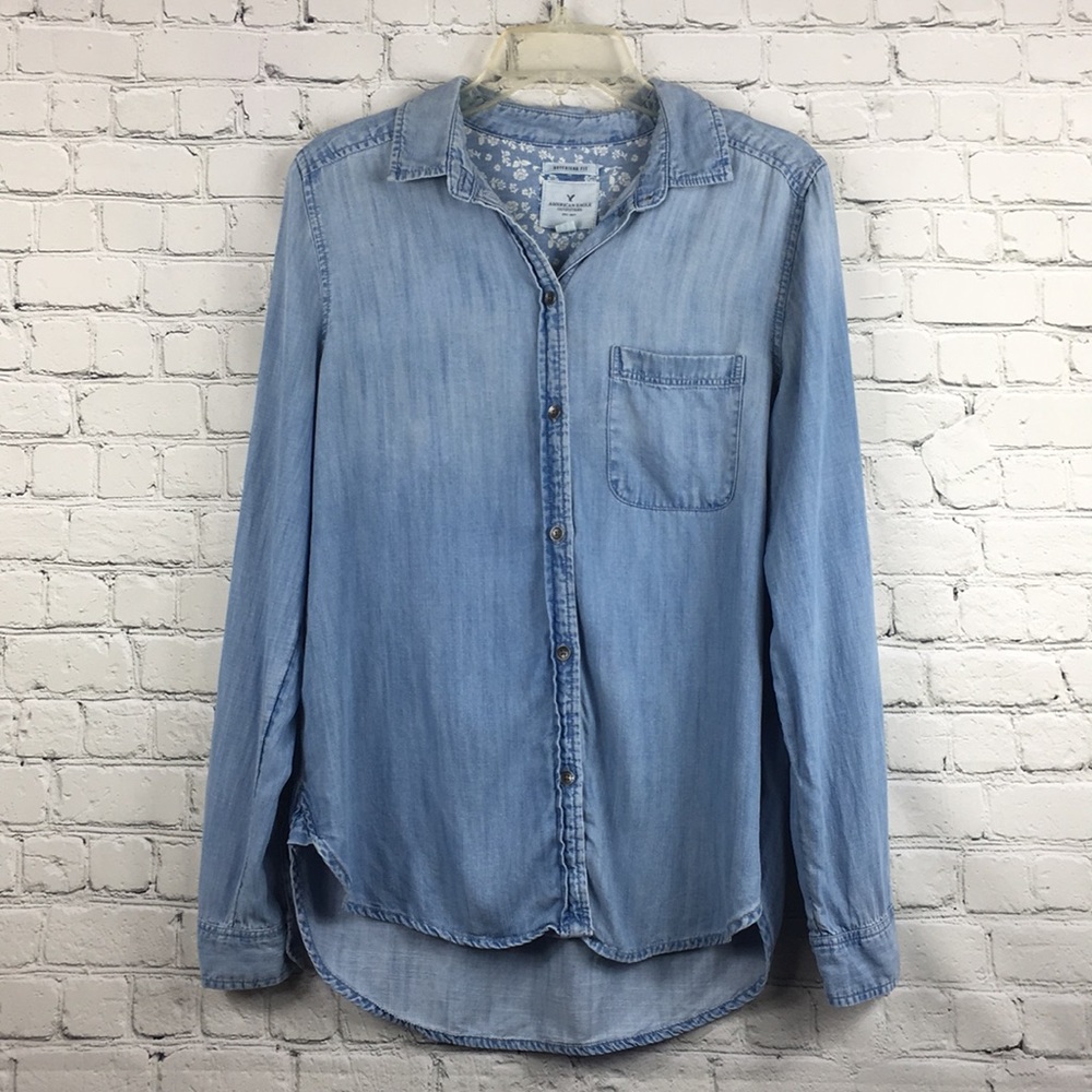 American Eagle Outfitters button down shirt